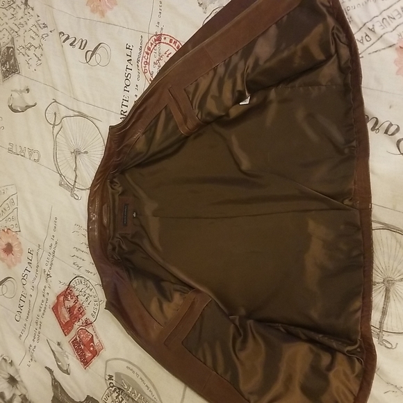 Leather jacket - Picture 3 of 12